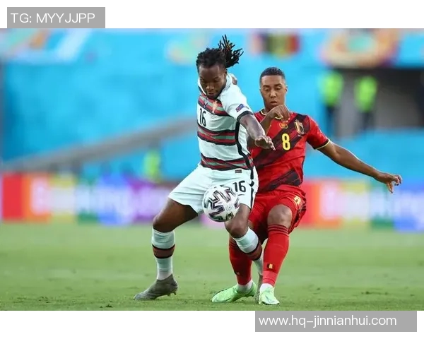 崴伤阴影下的足球明星如何重拾信心与荣耀的传奇之路